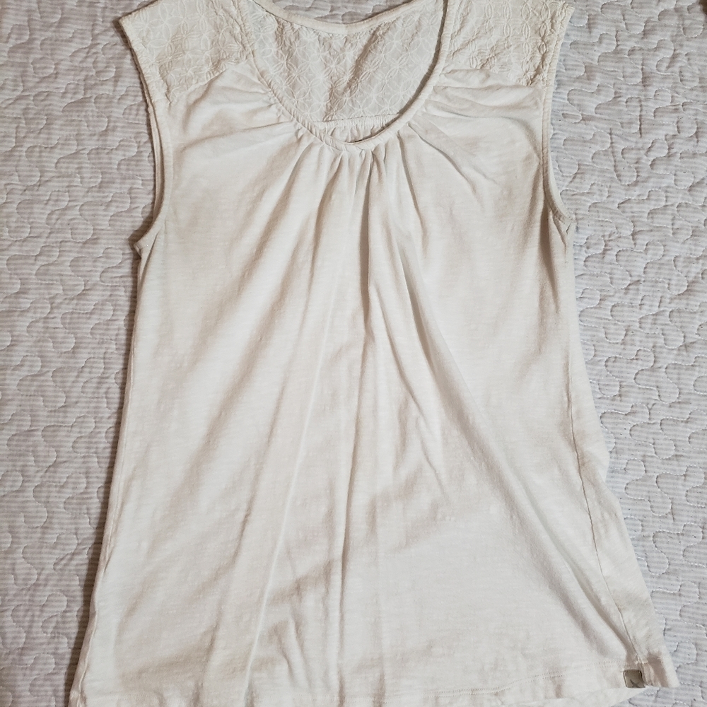 Eddie Bauer Tank w/ lace detail